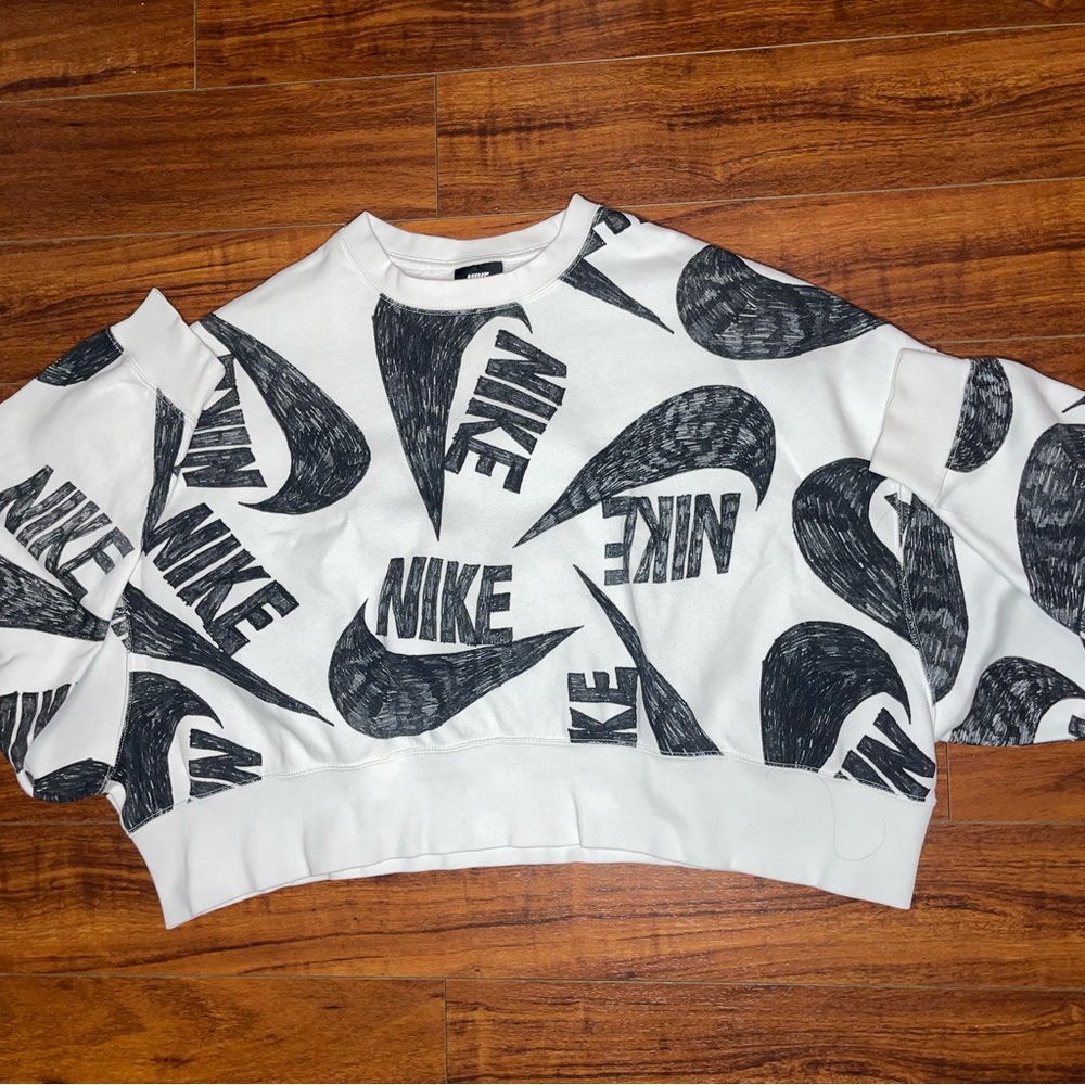 Oversized Nike Icon Clash White/Black Cropped Pullover L